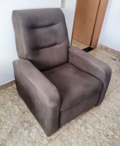 Poltrona reclinável 