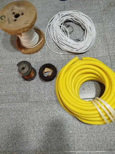 Lote Conduíte Amarelo Krona cabo mangueira isolante e arames