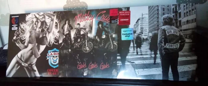 Lote de lps Hard Rock Bon Jovi, Motley Crue e L.AGuns (importados e lacrados)