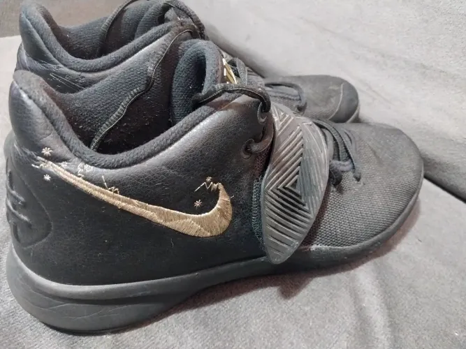 Tenis Nike Kyrie Flytrap 3 