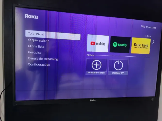 TV Philco Full HD com sistema Roku 46 polegadas