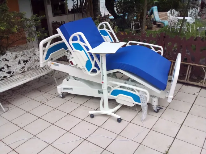 Cama Hospitalar 8 movimentos sl,poltrona. 