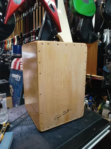 Cajon Artesanal Sallum flamenco assinatura 