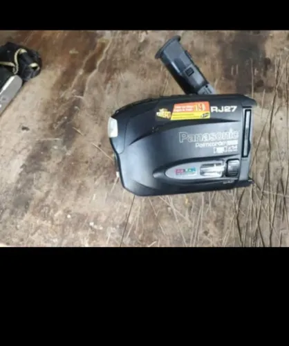 Câmera Panasonic Palmcorder RJ27