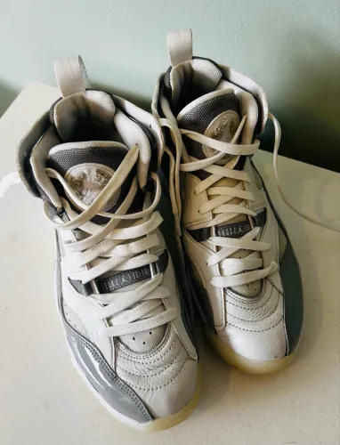 Tênis Jordan Jumpman Two Trey - Original - Tamanho 36 (BR)