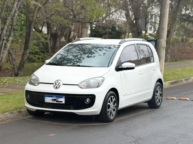Volkswagen Up! Move 1.0 TSI Total Flex 12V 5P 2016