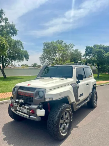 Troller T-4 4X4 3.2 20V TDI Cap. Rígida Diesel 2015