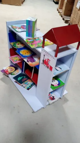 Estante de livro trenzinho