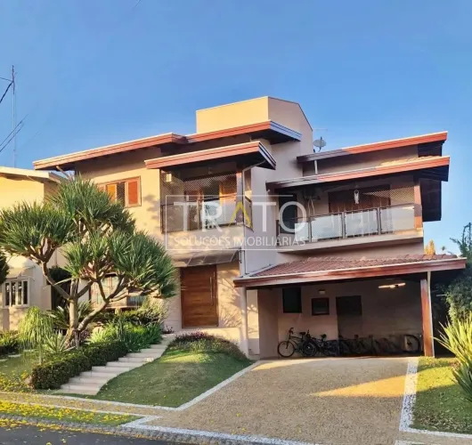 Casa à venda no condomínio Terras do Caribe com 5 quartos