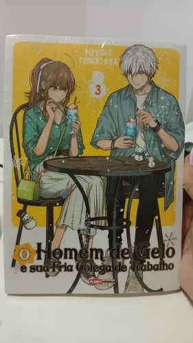Mangá O Homem de Gelo e a sua Fria Colega de Trabalho 3 (Novo lacrado)