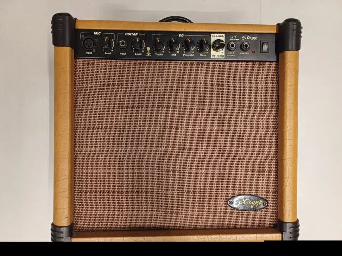 Amplificador Stagg 40 AA R.