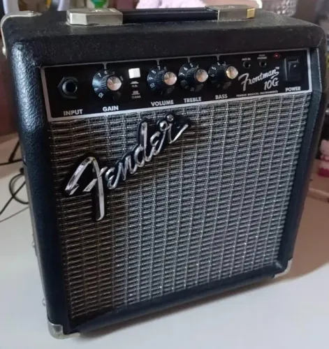 Amplificador Fender Frontman 10G - Pouquíssimo uso!