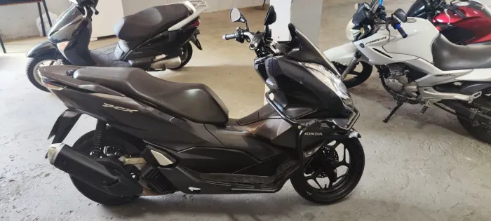 HONDA PCX 160 CINZA 2023 Shalon veículos 