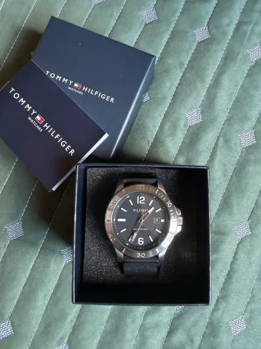Relógio Tommy Hilfiger ref 15936145