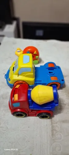 Conjunto de Brinquedos de Caminhão e Betoneira