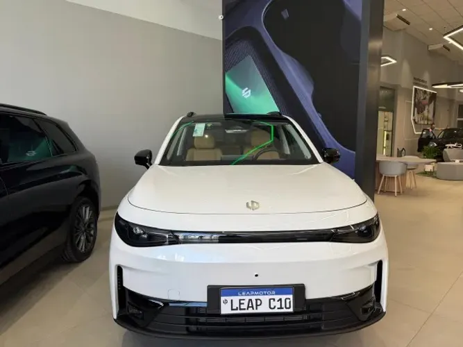 Leapmotor C10 REEV (Híbrido) 2026