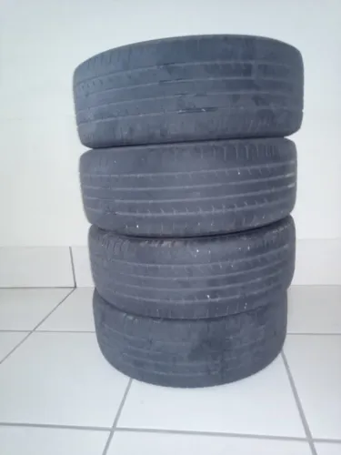 4 Pneus Goodyear Eficient Grip 215/55/r17- 94V
