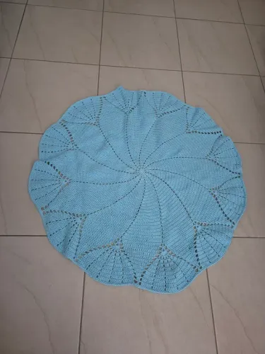 Tapete de crochê azul bebê