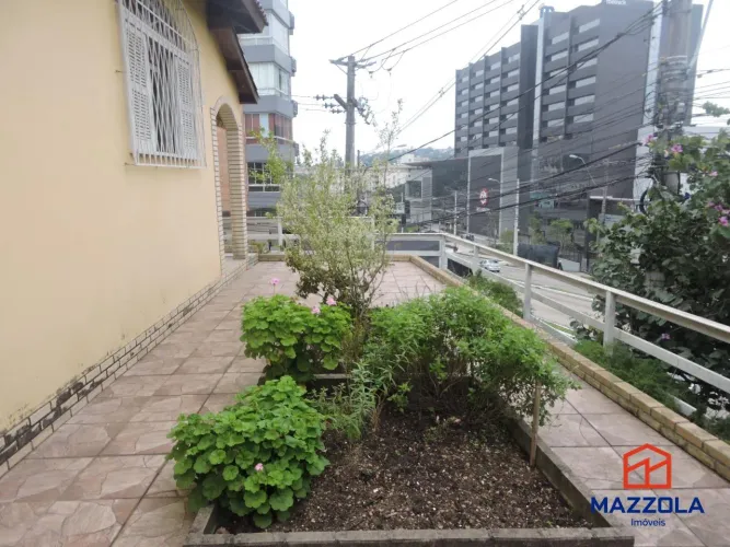 Casa à venda, 5 quartos, 4 suítes, Glória - Porto Alegre/RS