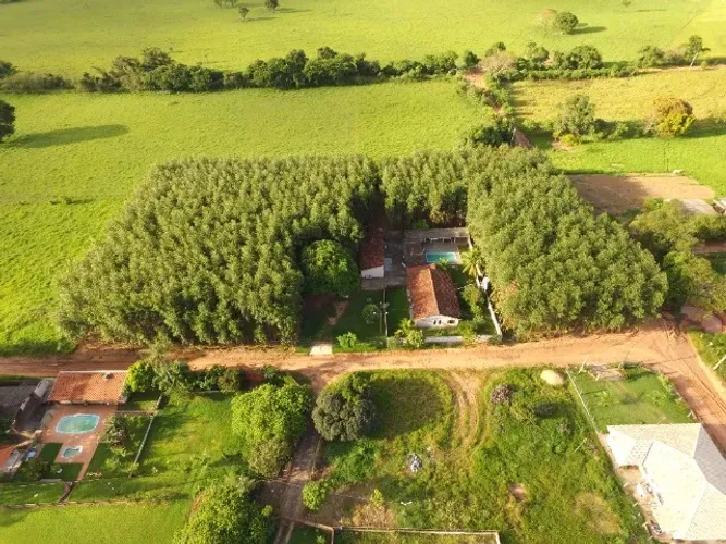 Chácara com 4 dormitórios à venda 500m do asfalto - 8.000m²