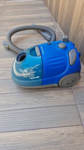 Aspirador de pó electrolux MAXT1