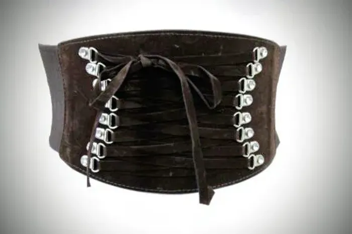 Cinto Corset em couro camusa preto com pedras cristal  Cadarço