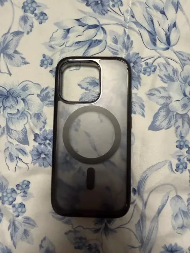 Capa Spigen iPhone 16 Pro - Preta