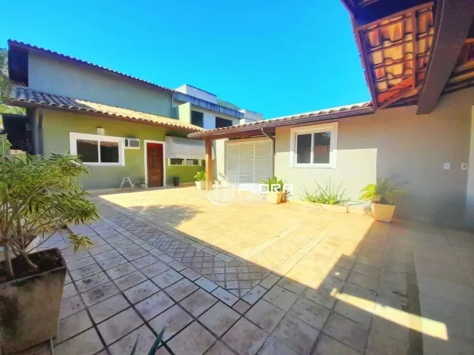 Casa com 3 quartos à venda, 150 m² por R$ 980.000 - Itaipu - Niterói/RJ