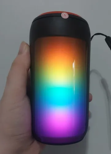 Caixinha de Som Com Led / MUITO ALTA!!!