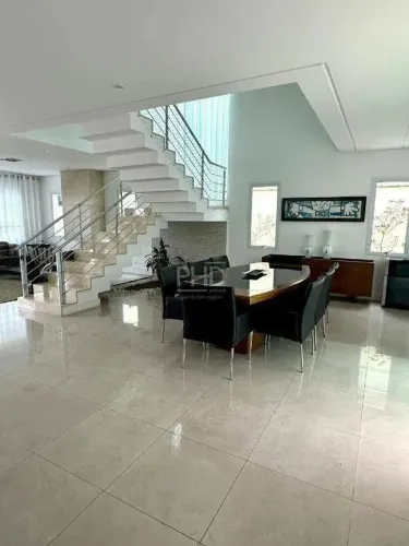 Sobrado de Luxo no Swiss Park SBC  4 Suítes, Piscina e Espaço Gourmet | 423m² de Sofistica