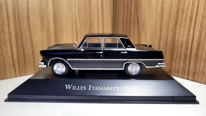 Miniatura | Carros Inesquecíveis do Brasil | Willys Itamaraty (1967)