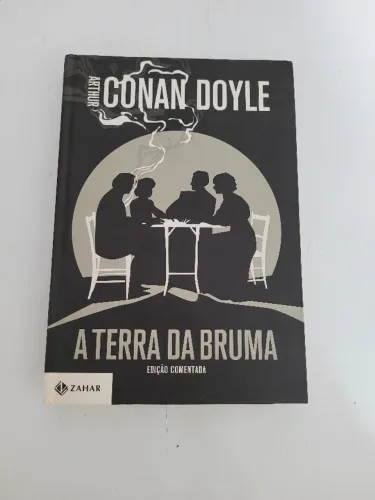 Livro A Terra da Bruma - Arthur Conan Doyle (capa dura)