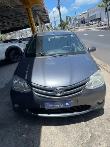 TOYOTA ETIOS 2013