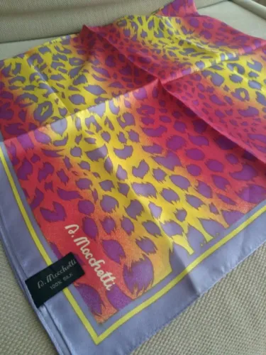 lenço de seda italiano