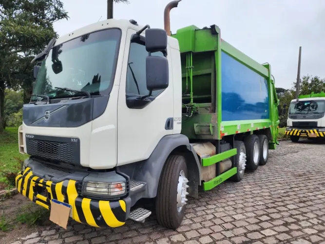 VOLVO COLETOR CAPTADOR DE LIXO VM 270 6X2 2P (DIESEL) (E5)?