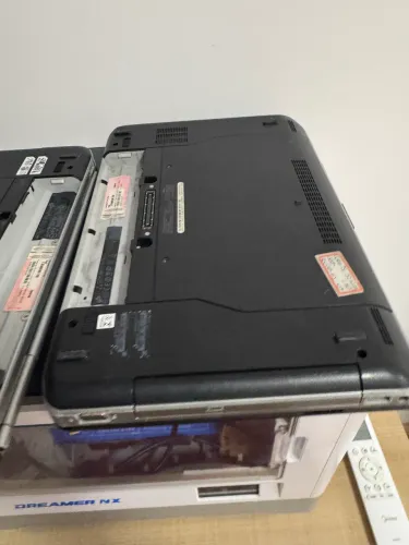 Notebook para retirar peças