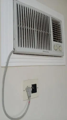 Ar condicionado de janela Eletrolux 7500 BTUs