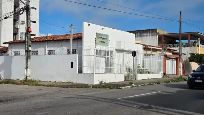 PREDIO COMERCIAL PARA ESCRITORIO
