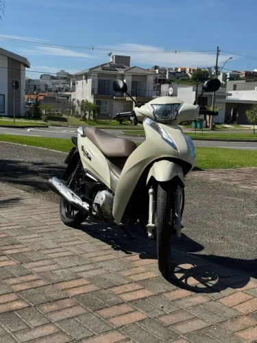 Honda Biz 125i 2021 Impecavel