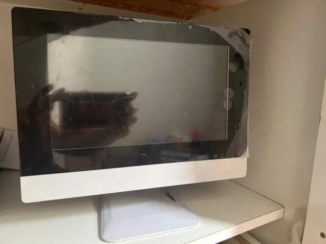 Tela Led integrada 10 polegadas NVR 