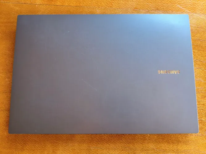 Notebook Samsung Book Core i3 11ª Ger | 4GB RAM | SSD 256GB | Tela 15.6" Full HD