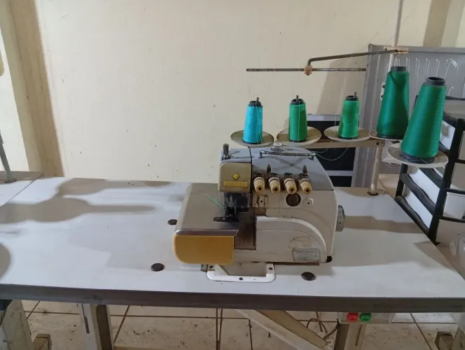 Máquina Interlock Singer 