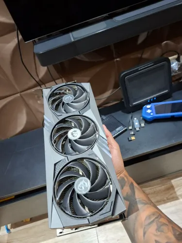Rtx 4080 semi nova nao acompanha caixa