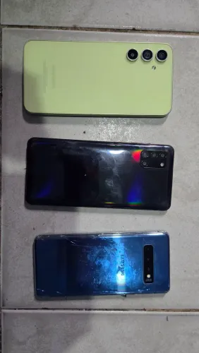 Vendo 3 celulares