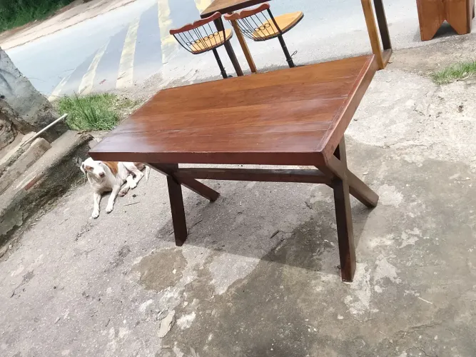 Mesa x de madeira demolição nas medidas de 125×60