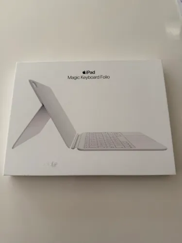 Apple Magic Keyboard Folio para iPad 10ª Geração / iPad A16 - Original Novo na caixa
