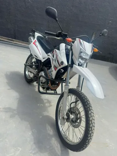 Xtz 250 Lander 2011 km baixo