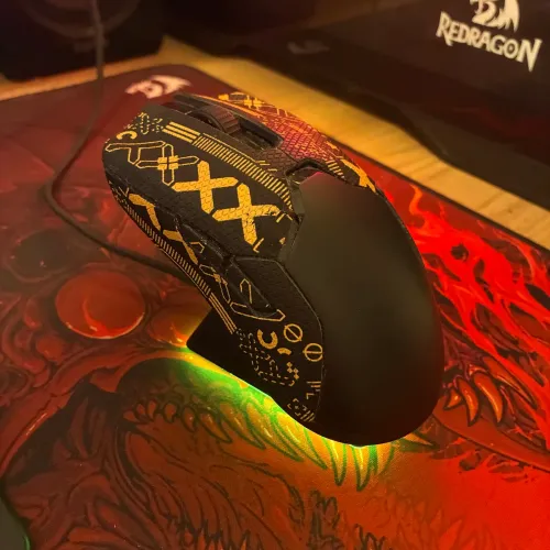 Mouse Razer Viper Ultimate com Dock