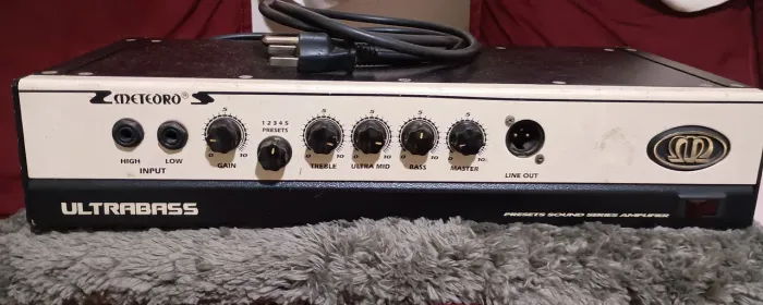 Cabeçote meteoro ultrabass preset sound