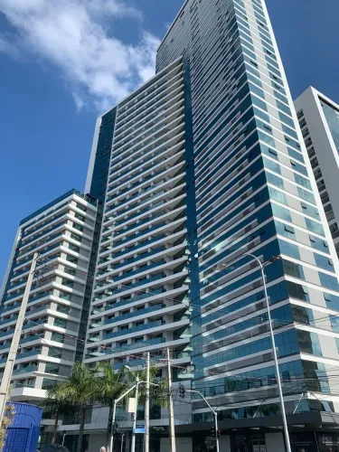 APARTAMENTO com 1 dormitório para alugar com 58m² por R$ 2.350,00 no bairro Rebouças - CUR